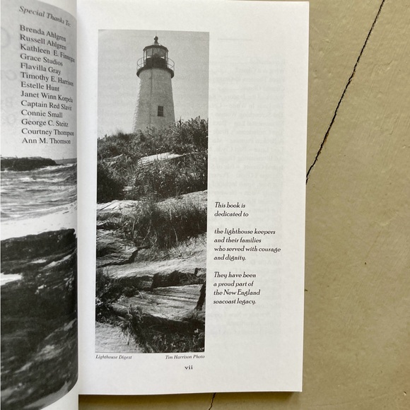 2 Signed Lighthouse Lore Coastal Hauntings William O. Thomson New England Ocean - Picture 7 of 15